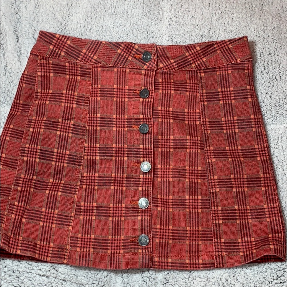 cute button up skirt